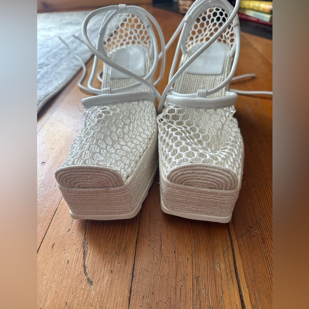 BOTTEGA VENETA MESH ESPADRILLE PLATFORM WEDGES WOMEN WHITE | WHITE SANDALS - Picture 11 of 16